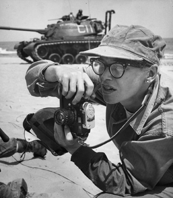 Dickey Chapelle؛ زنی پیشگام در عکاسی جنگ