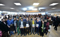 رونمایی از کتاب عکس‌ سومین جشنواره «خانه دوست»