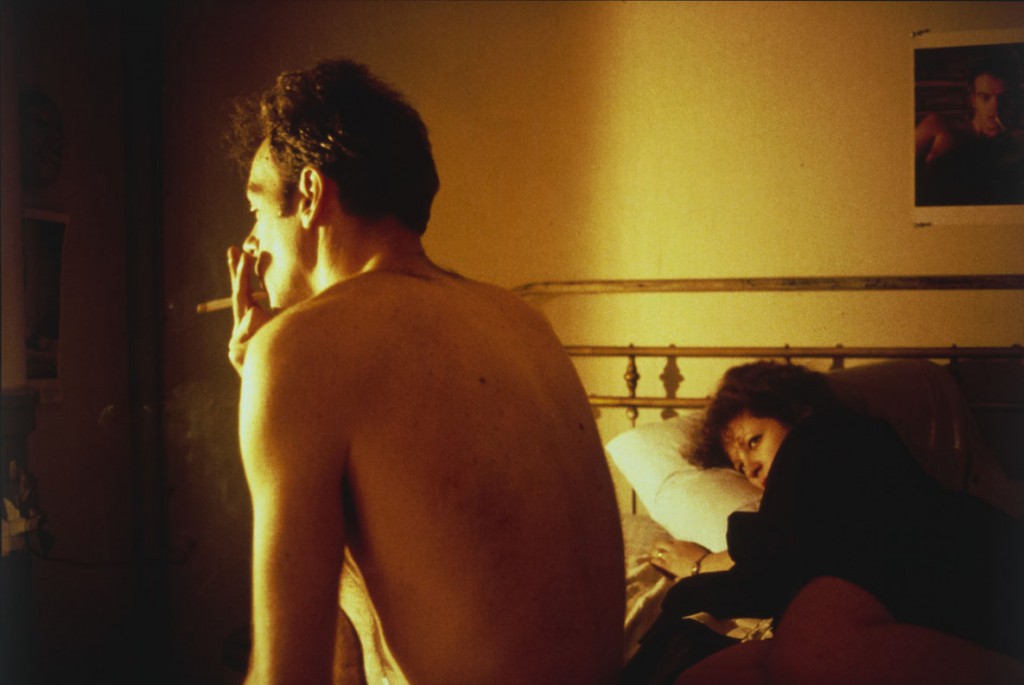 نن گلدین. نن و برایان در تخت (سلف‌پرتره)، نیویورک‌سیتی، 1983