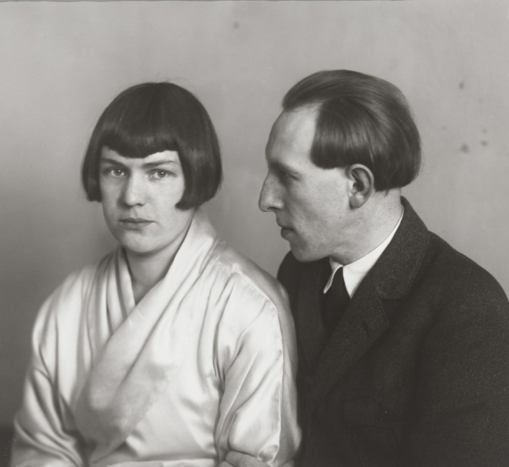 آگوست زاندر. نقاش Heinrich Hoerle و همسرش Tata، حوالی 1925