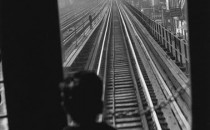 قدرت عکاسی: الیوت ارویت، راه‌آهن خیابان سوم